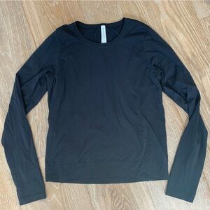 Women’s Athleta IN MOTION SEAMLESS TOP black long sleeve size small